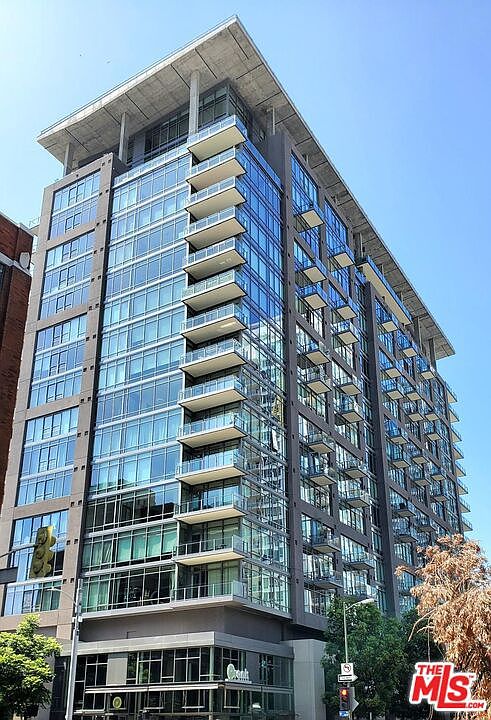 1st image of 1100 S Hope St APT 906