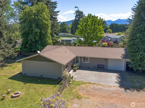 221 McComb Lane, Sequim, WA 98382