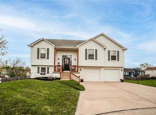 8408 NE 108th Ter, Kansas City, MO 64153