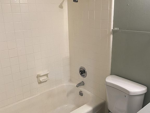 5th image of 1006 N 4th St #15