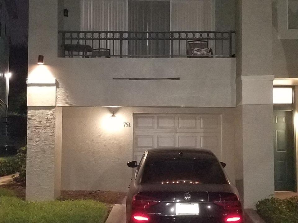 1st image of 751 Mainsail Dr