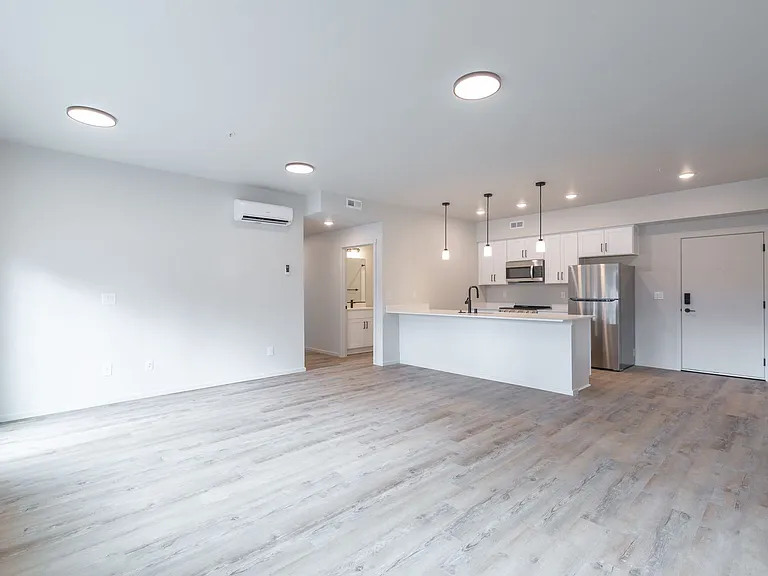 4202 NE Morrow Rd — Photo 8