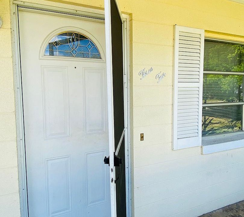 1st image of 310 W Bay St #11941923