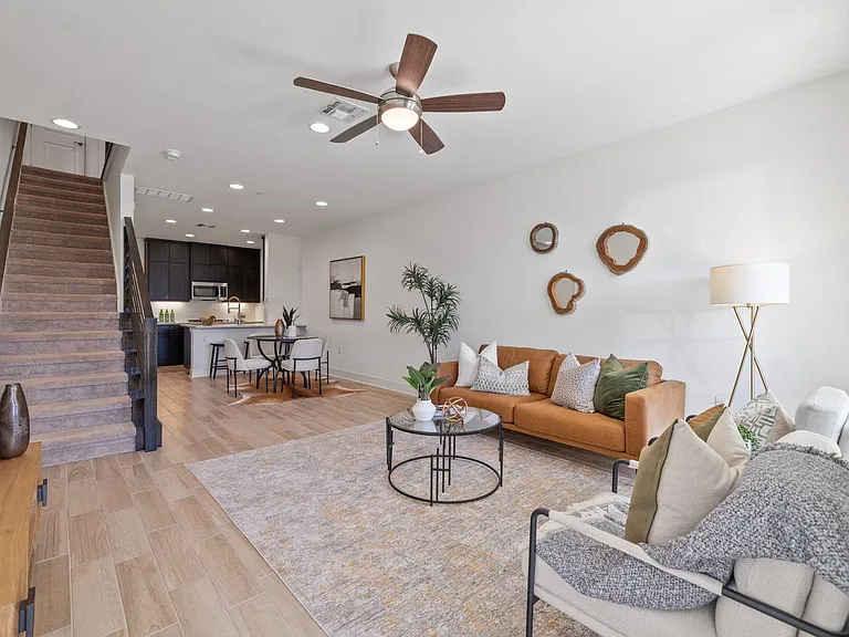 2508 Simond Ave #C — Photo 15