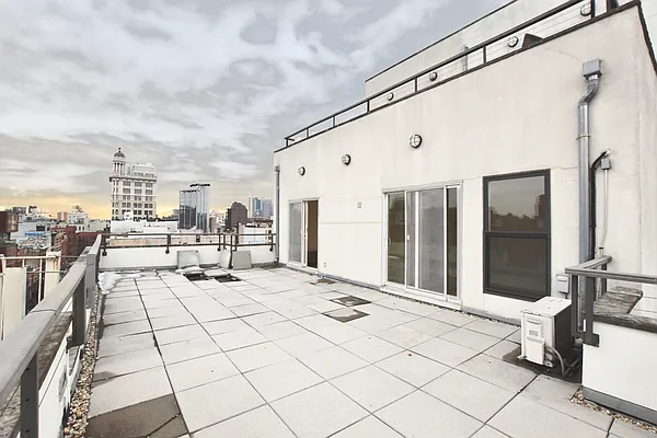 Rented by REAL New York | media 10