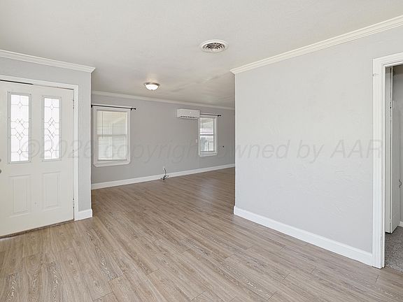3rd image of 4613 S Lipscomb St