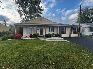 727 Auburn Rd, Fairless Hills, PA 19030