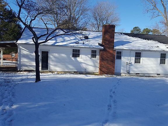 2nd image of 21401 Robertson Ave