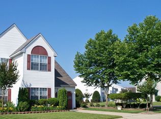 100 Croatan Ct, Smithfield, VA 23430