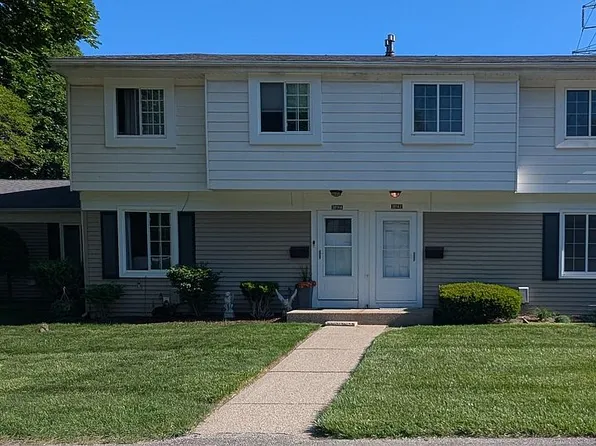 38142 Greenwood St, Westland, MI 48185