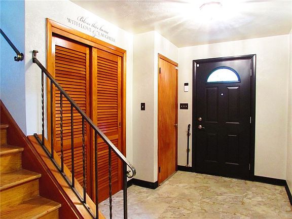 4th image of 150 Lucille Dr
