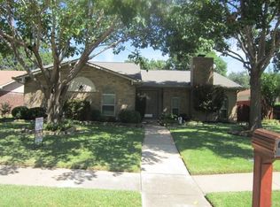 2103 Victoria Rd, Carrollton, TX 75007