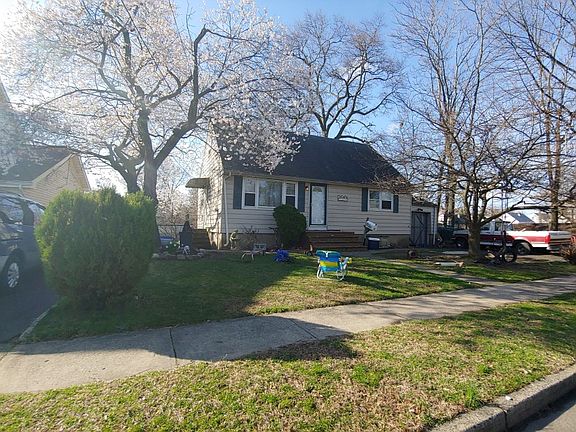 2nd image of 21 Dalton Pl