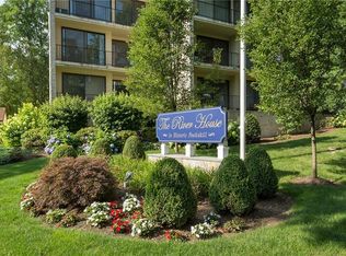 150 Overlook Ave APT 8G, Peekskill, NY 10566