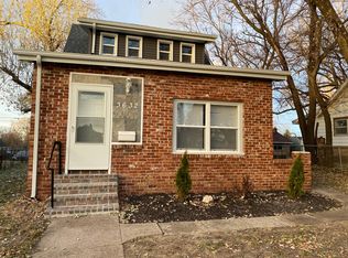 3632 Grand Ave, Omaha, NE 68111