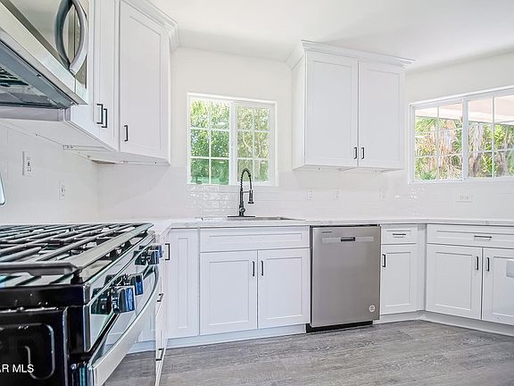 2nd image of 863 Calle Pensamiento