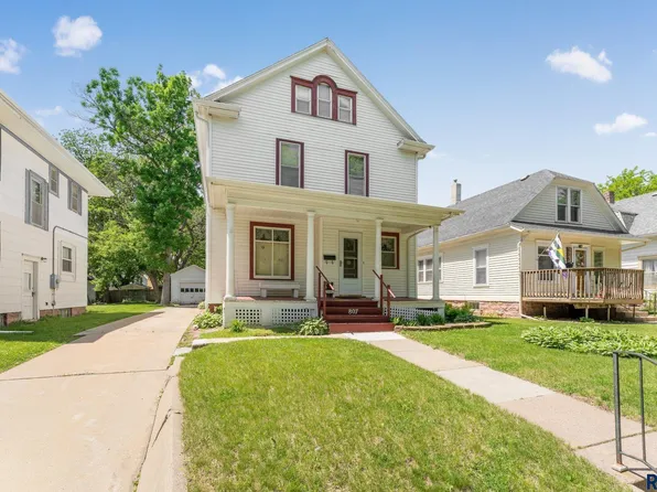 807 S Spring Ave, Sioux Falls, SD 57104