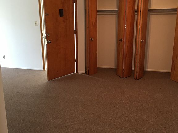 2nd image of 120 E 54th Ave