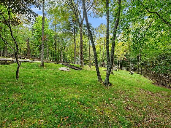 2nd image of 137 Staghorn Hollow Road