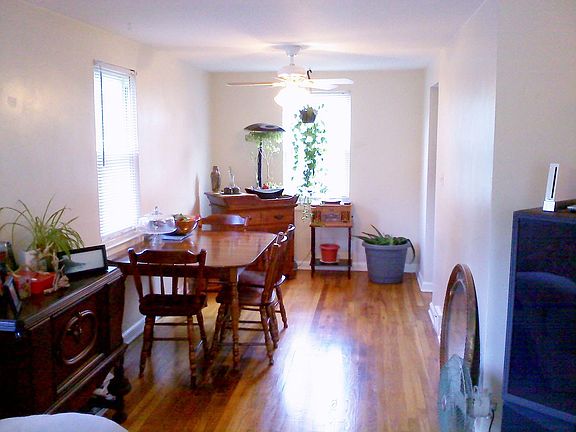 Dining room furnished