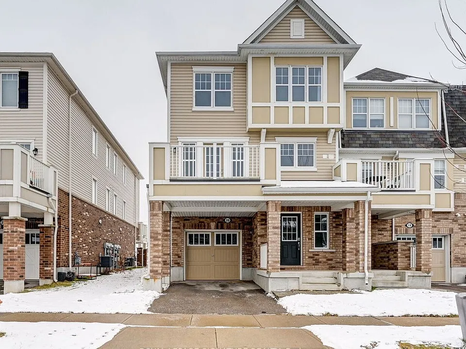 20 Stratus St