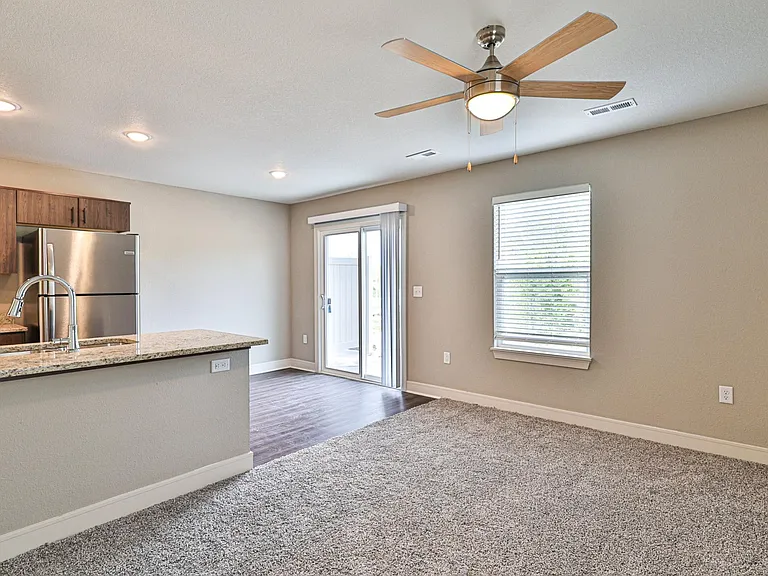 Greystone Townhomes — Photo 18