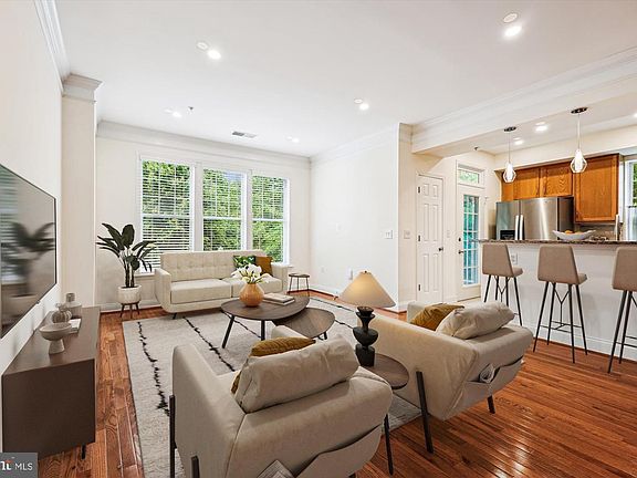 5th image of 110 Chevy Chase St APT 205