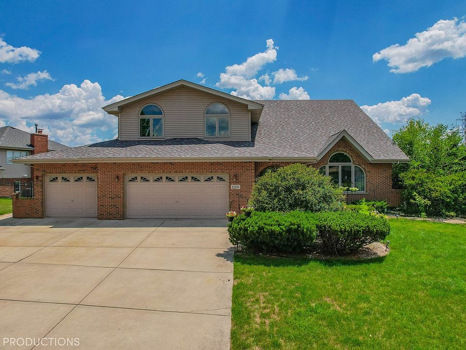 1st image of 12559 W Moorland Dr