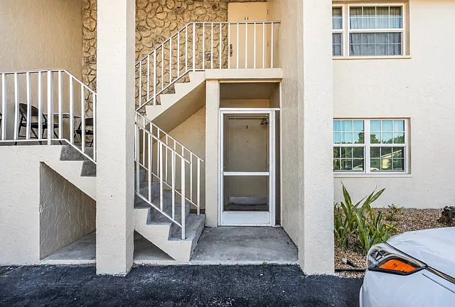 2 bed, 980 sqft, $1,450 — Photo 2