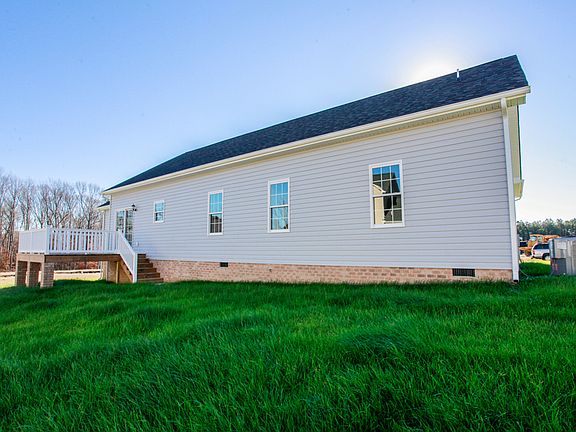 3rd image of 3904 Yosemite Ct