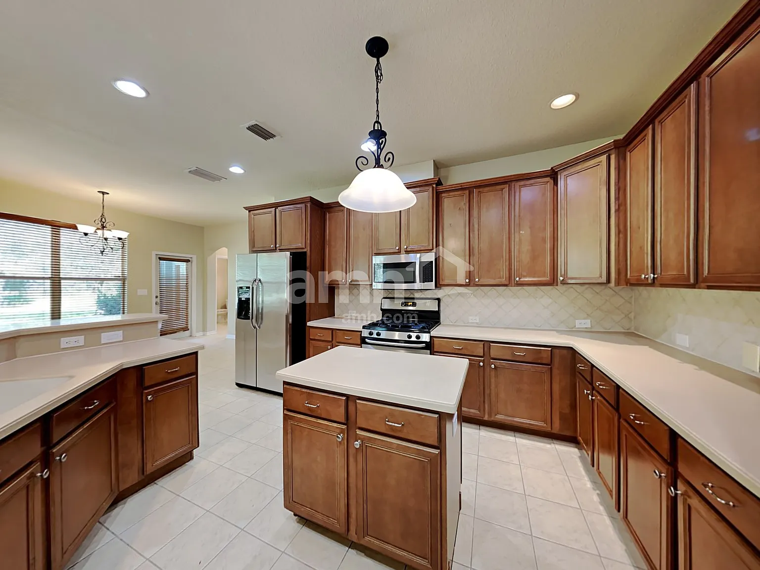 4 bed, 3.5 bath, 3012 sqft, $3,385 — Photo 3