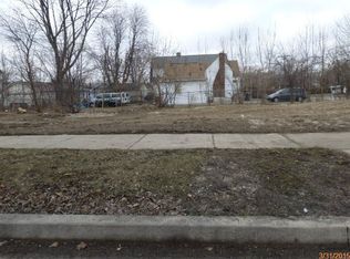 1501 W Ridgeland Ave, Waukegan, IL 60085