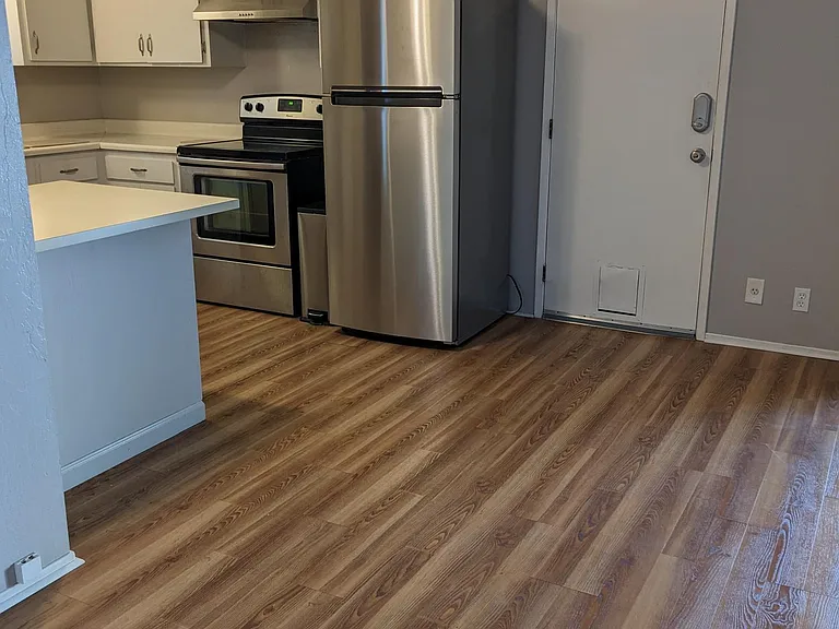 509 Sunrise Ave — Photo 3