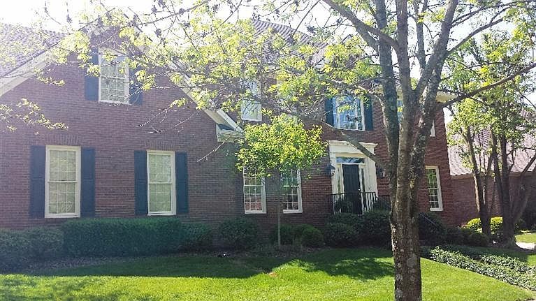 2nd image of 4040 Peppertree Dr