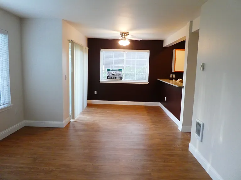 7123 SW Sagert St #1 — Photo 8