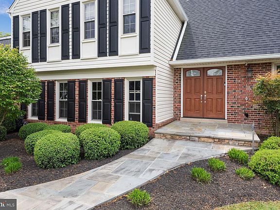 4th image of 11516 Hornfair Ct
