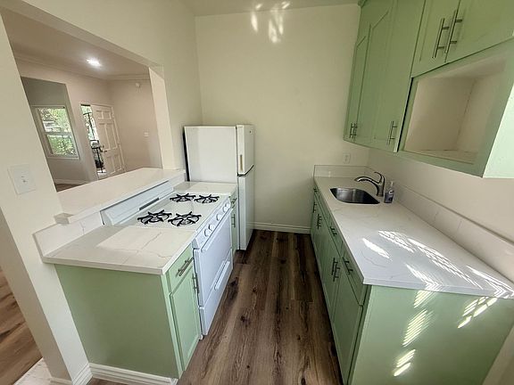 3rd image of 2199 W 26th Pl #7