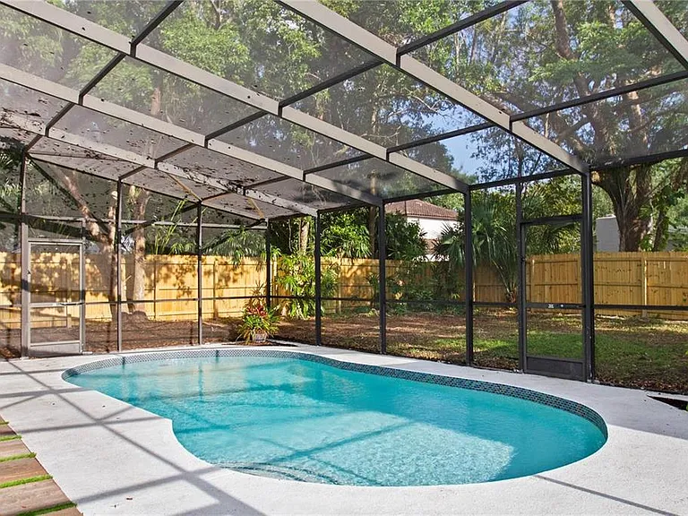 1368 Hibiscus Ave — Photo 39