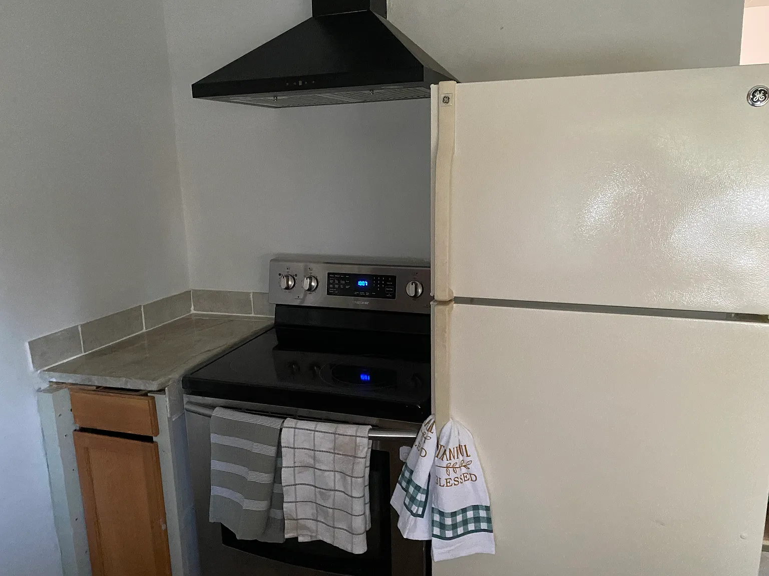 1 bed, 989 sqft, $1,600 — Photo 3