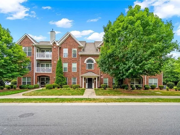 130 Shallowford Reserve Dr Unit 103, Lewisville, NC 27023