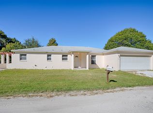 1746 30th Ln SW, Largo, FL 33774