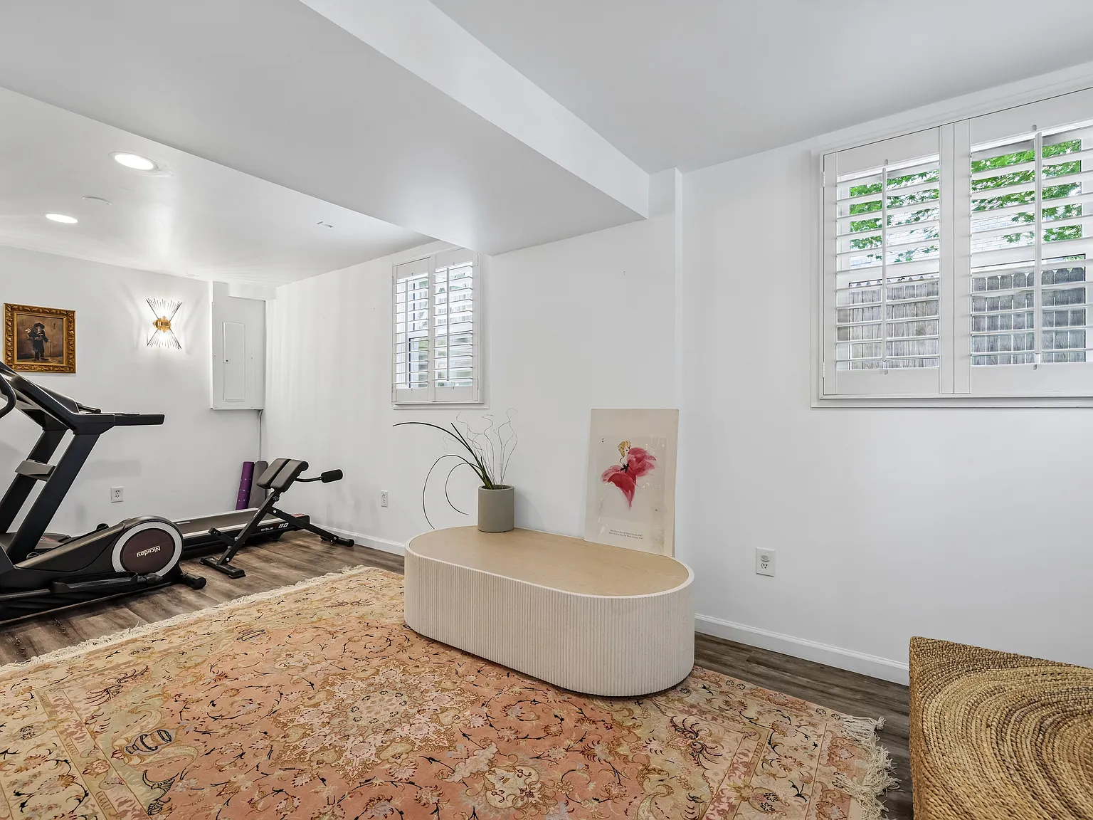 5 bed, 1998 sqft, $4,950 — Photo 4