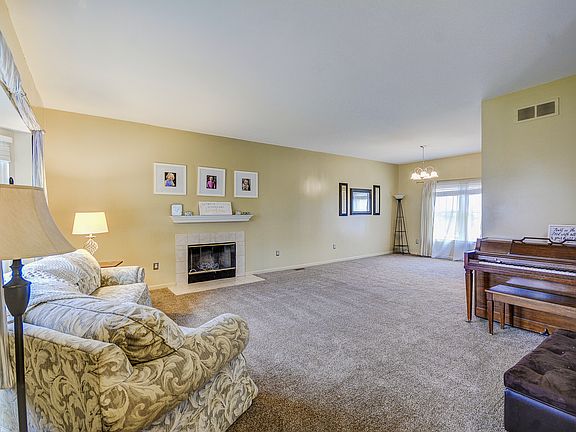 5th image of 4560 Hickory Pointe Blvd