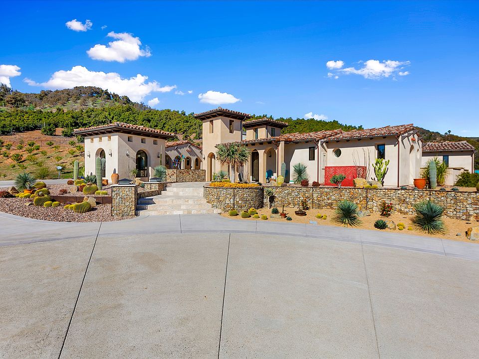 1st image of 25140 Las Palmeras Dr