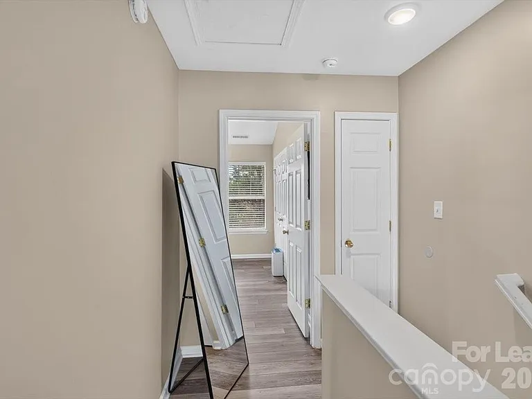 5705 Erin Dr — Photo 19
