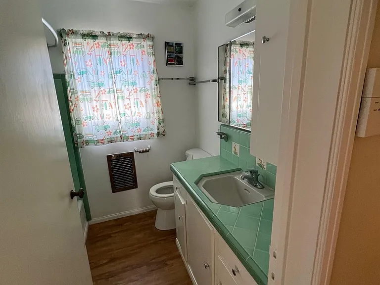 543 B Ave — Photo 11