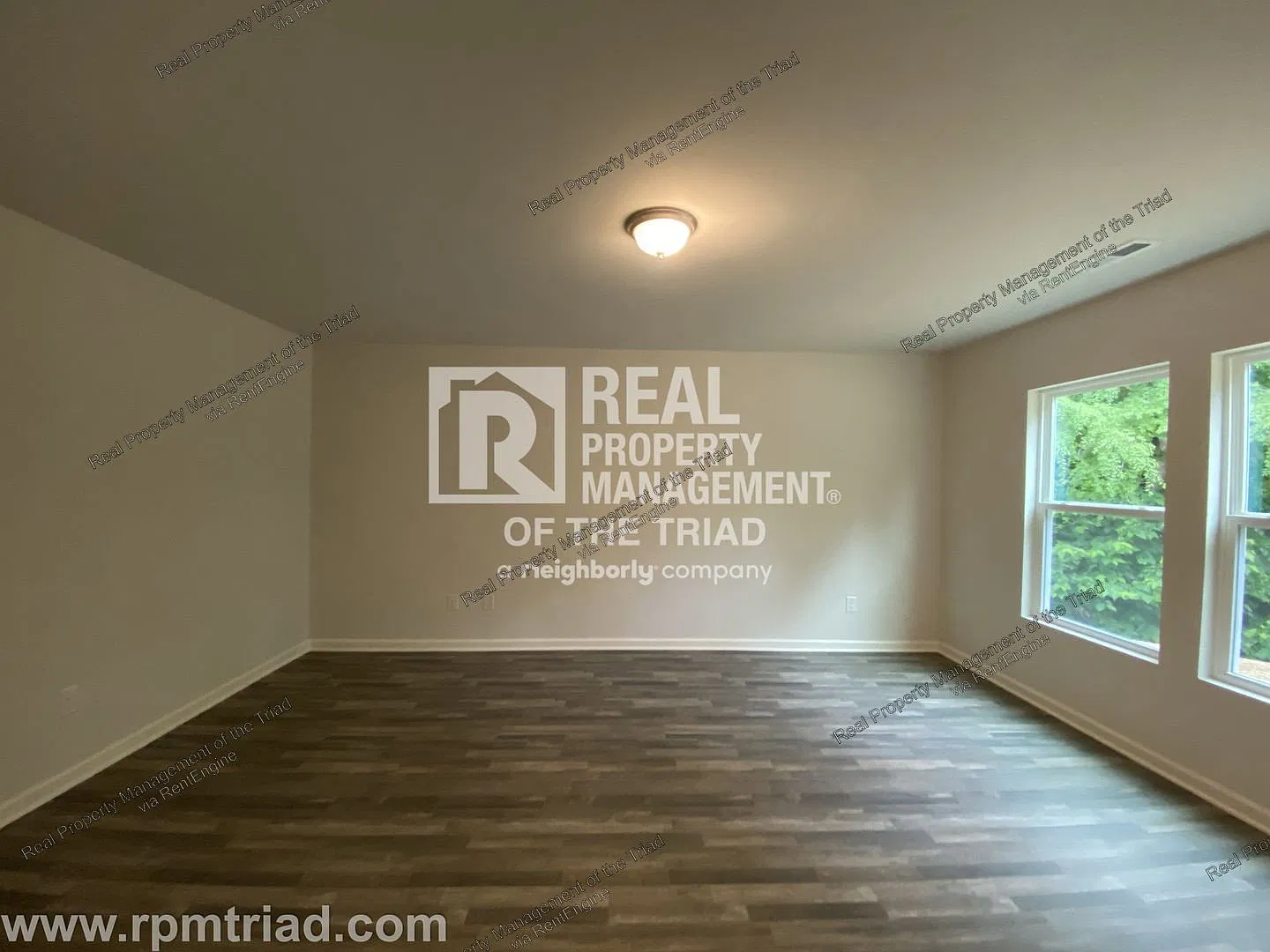 4 bed, 2.5 bath, 2040 sqft, $1,895 — Photo 3