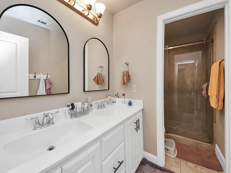 17103 Mulben Ct — Photo 32