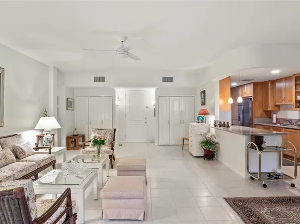 4999 Kahala Ave APT 227, Honolulu, HI 96816