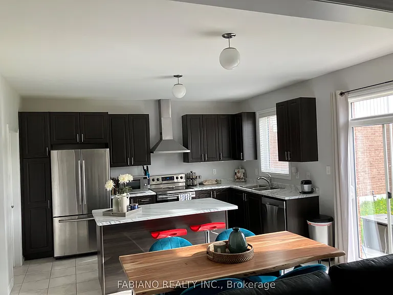 175 Brownley Ln #UPPER — Photo 7
